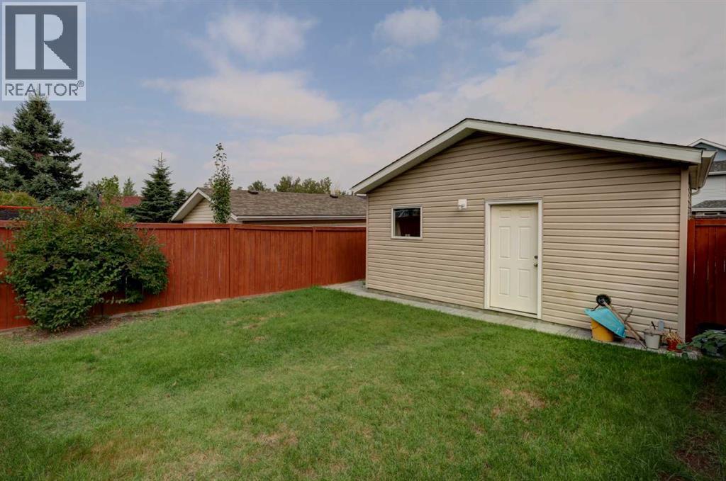 134 Hidden Way Nw, Calgary, Alberta  T3A 5S7 - Photo 5 - A2254581