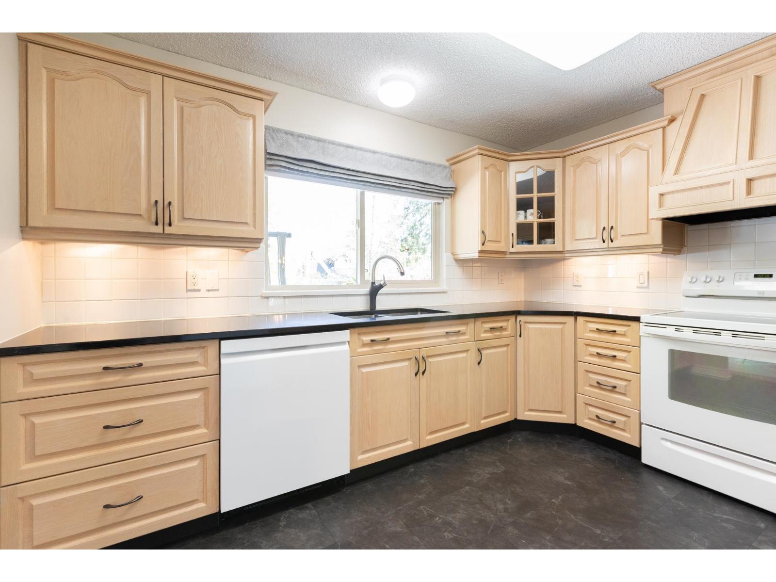 20249 44 Avenue, Langley, British Columbia  V3A 6L9 - Photo 8 - R3115270