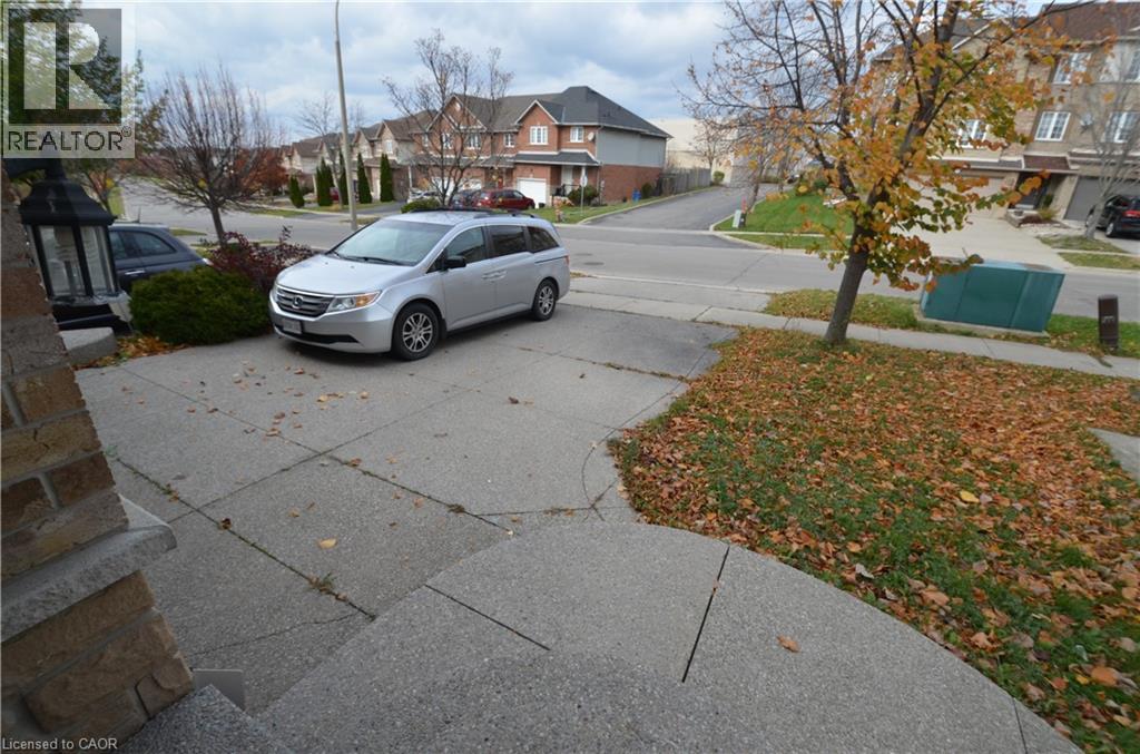 1132 Harrogate Drive, Ancaster, Ontario  L9K 1N1 - Photo 2 - 40824364