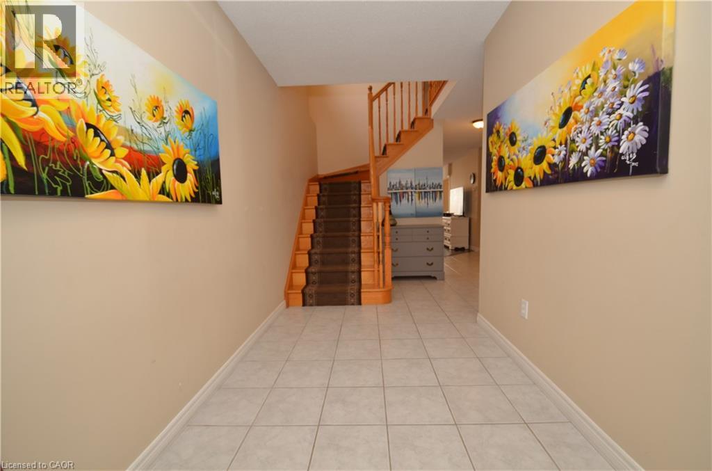 1132 Harrogate Drive, Ancaster, Ontario  L9K 1N1 - Photo 3 - 40824364