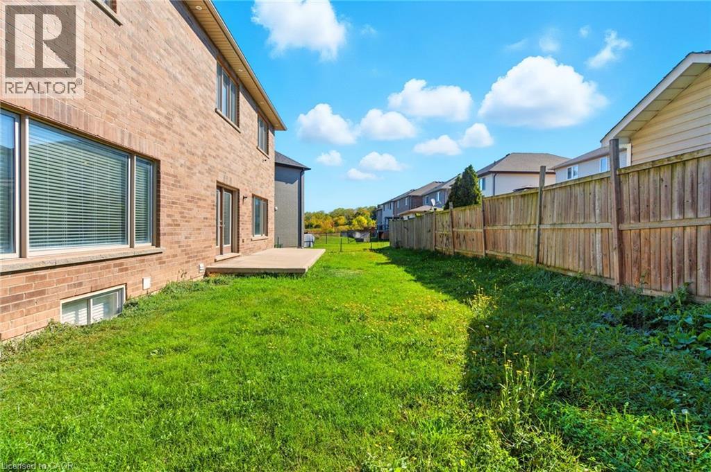 43 Riesling Court, Hamilton, Ontario  L8G 0B4 - Photo 41 - 40823182