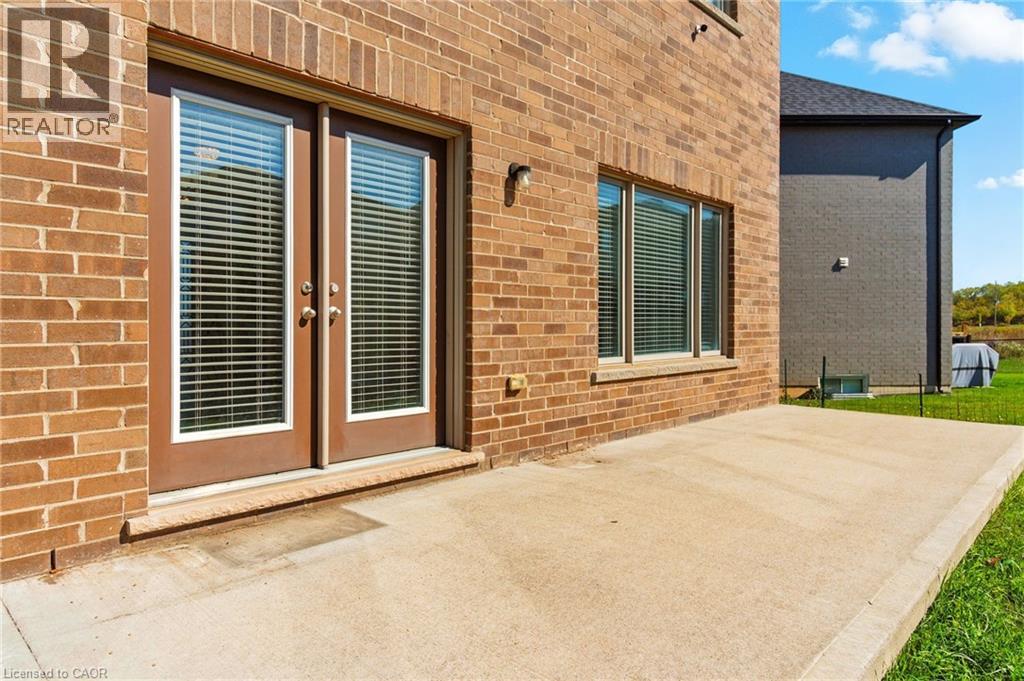 43 Riesling Court, Hamilton, Ontario  L8G 0B4 - Photo 42 - 40823182