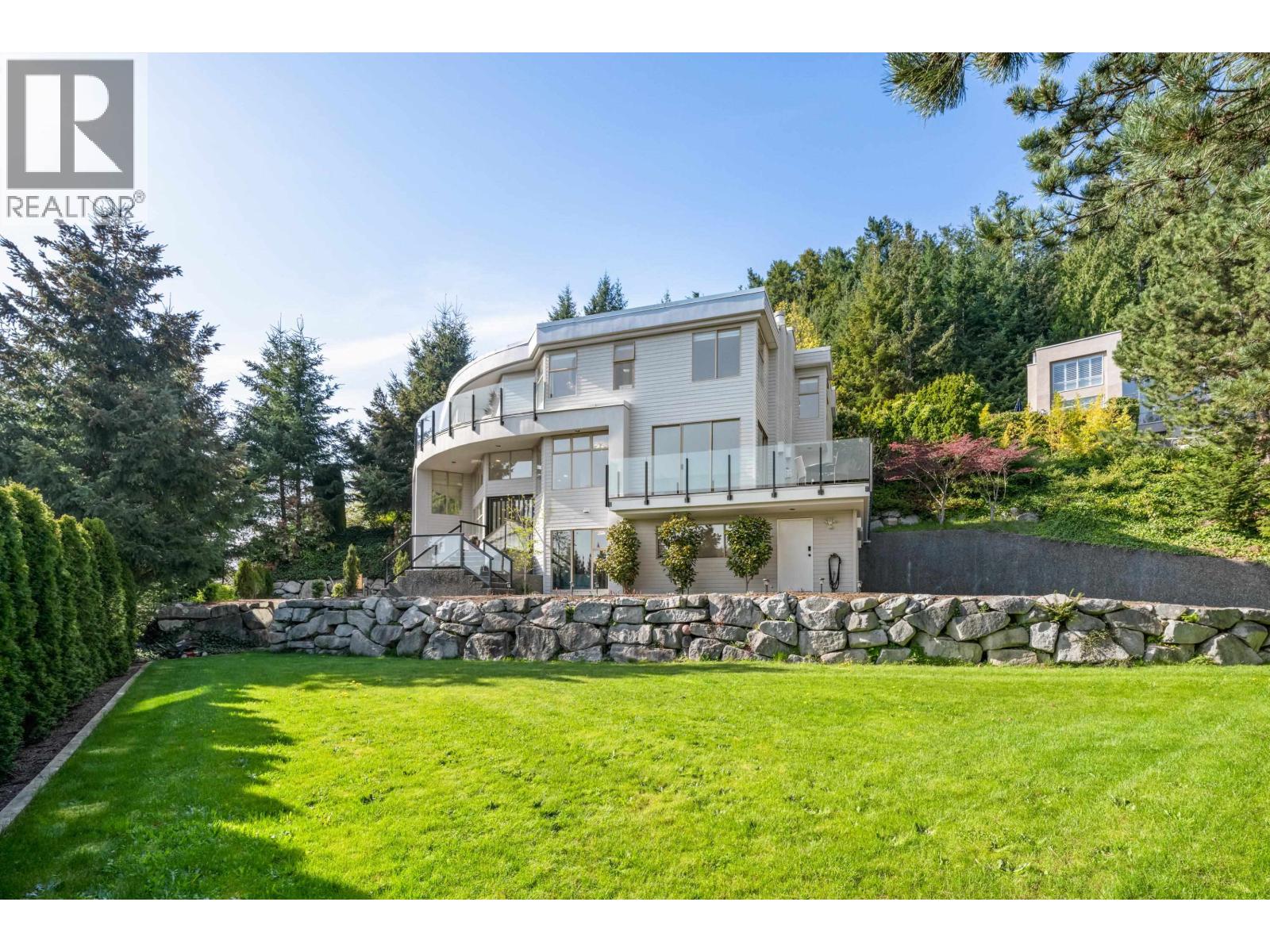 4809 Northwood Place, West Vancouver, British Columbia  V7S 3C5 - Photo 2 - R3115913