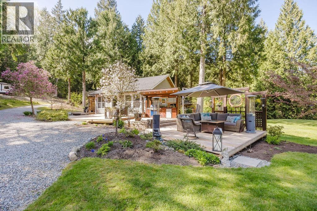 115 Williamsons Landing Road, Gibsons, British Columbia  V0N 1V6 - Photo 3 - R3115916