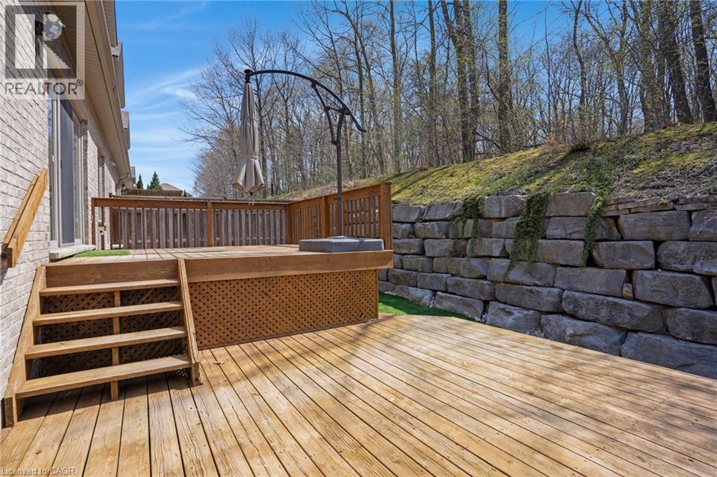 227 Chestnut Hill Crescent, Kitchener, Ontario  N2P 2X3 - Photo 39 - 40821380