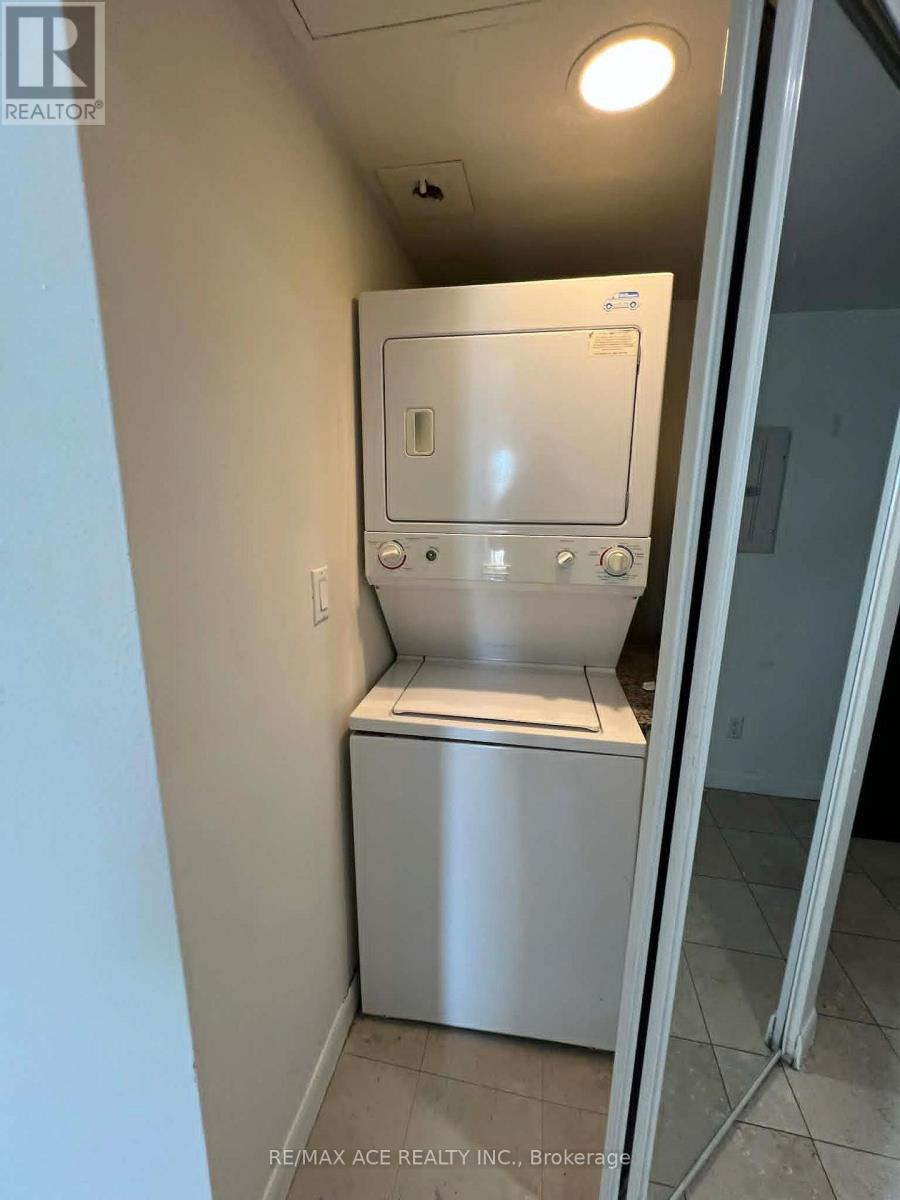 4004 - 210 Victoria Street, Toronto, Ontario  M5B 2R3 - Photo 11 - C13032218