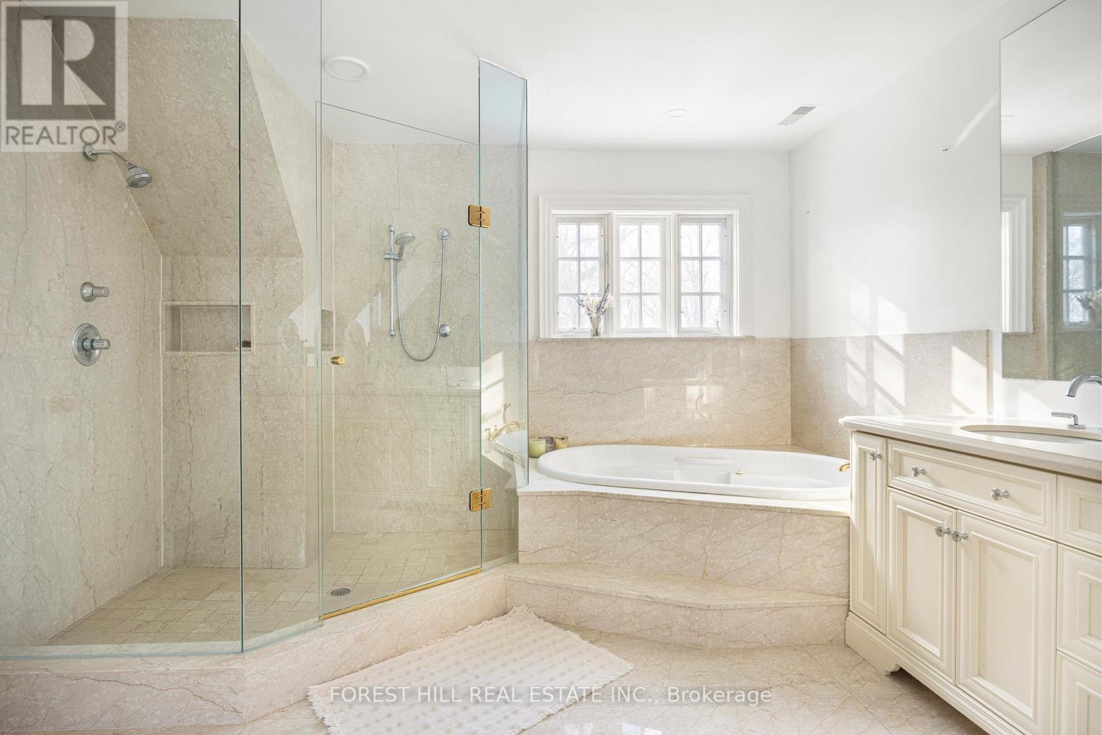 152 Lyndhurst Avenue, Toronto, Ontario  M5R 2Z9 - Photo 32 - C13047152