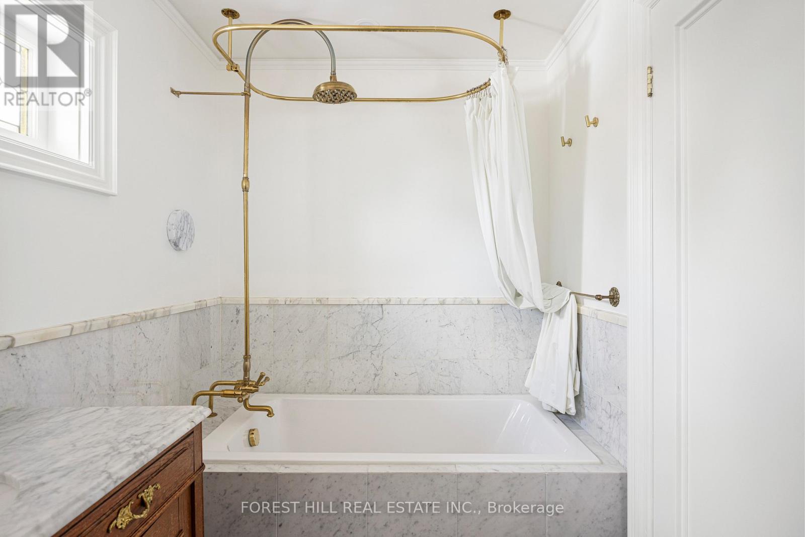 152 Lyndhurst Avenue, Toronto, Ontario  M5R 2Z9 - Photo 38 - C13047152