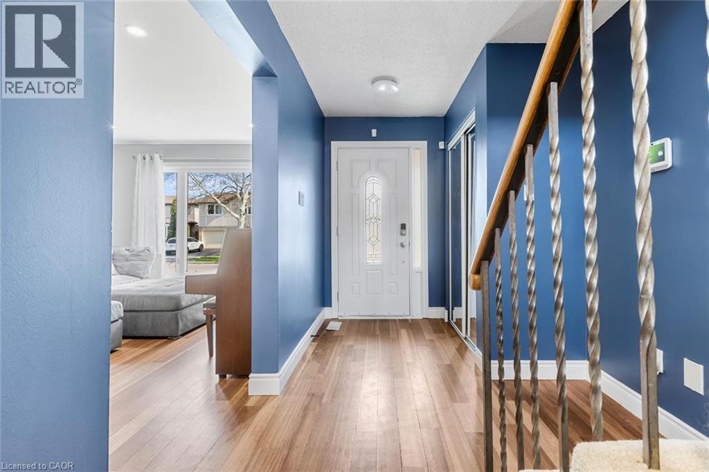 2474 Cavendish Drive, Burlington, Ontario  L7P 3T8 - Photo 5 - 40820093