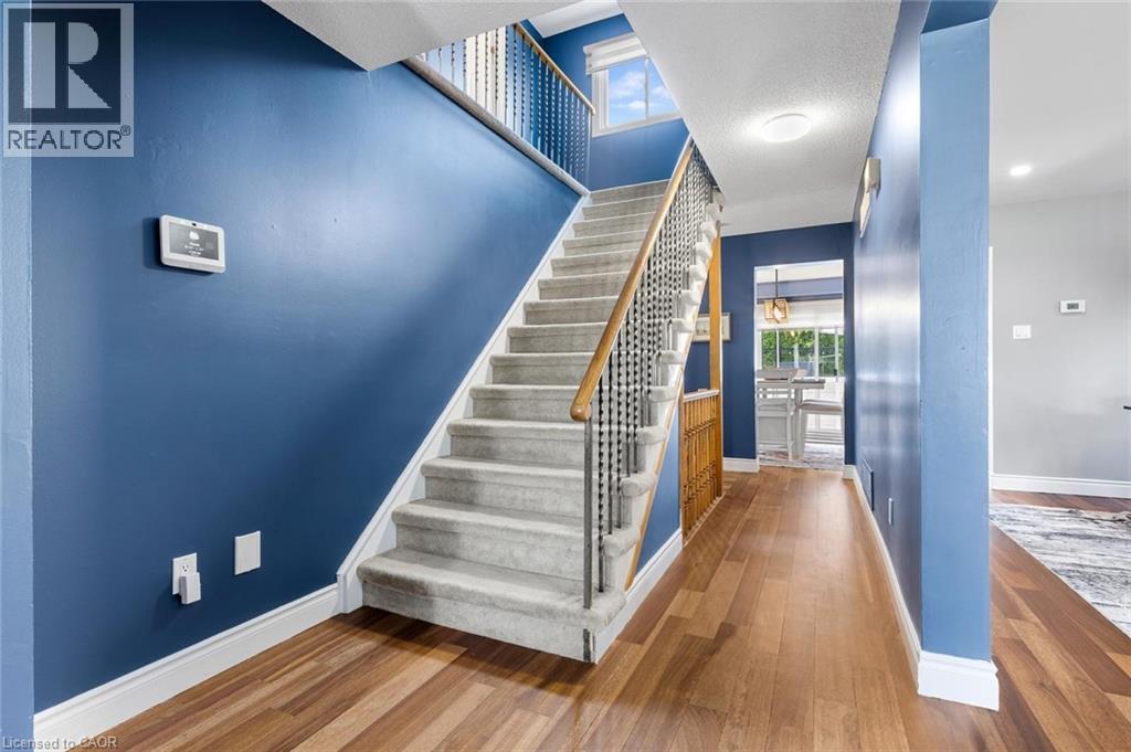 2474 Cavendish Drive, Burlington, Ontario  L7P 3T8 - Photo 6 - 40820093