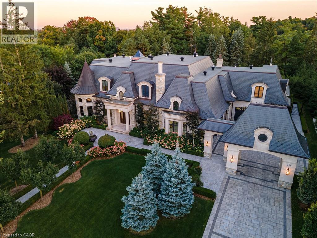 121 REBECCA Court, maple, Ontario