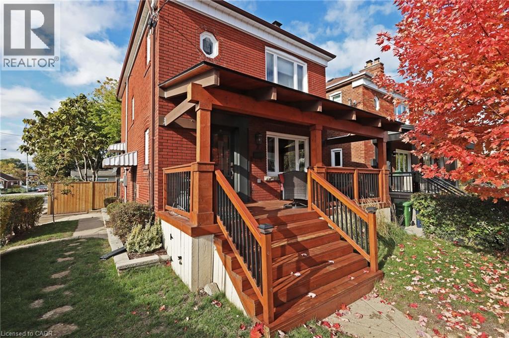 2 LANKIN Boulevard, east york, Ontario