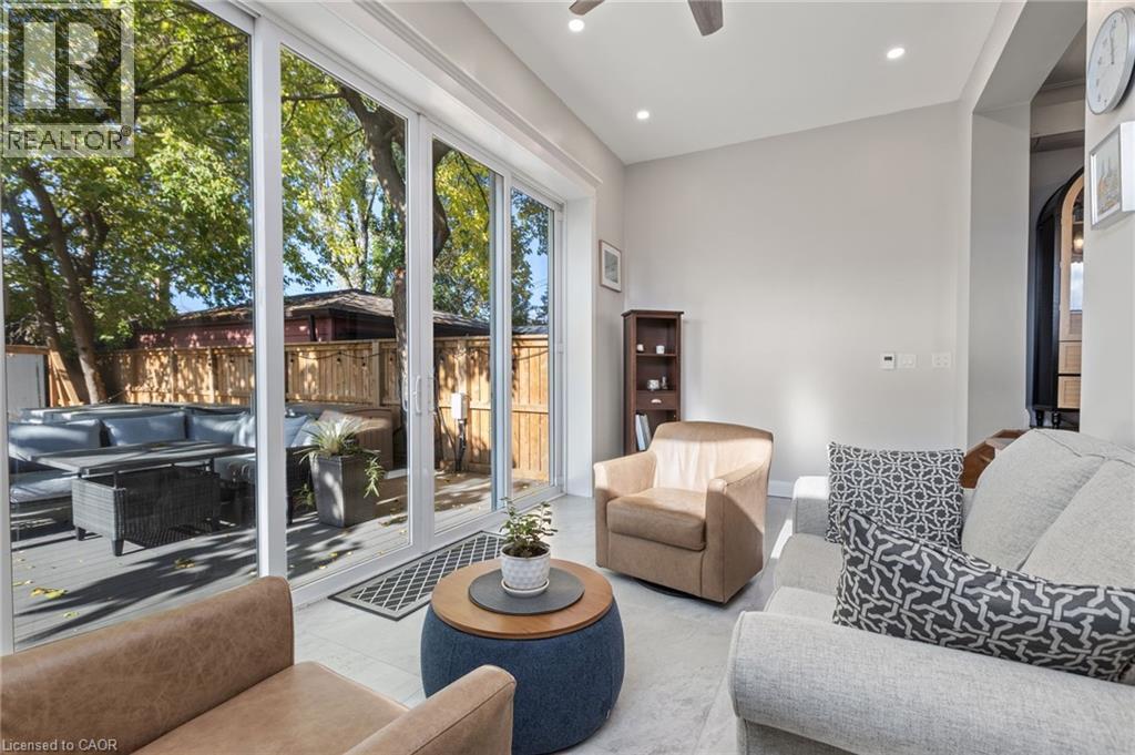 2 Lankin Boulevard, East York, Ontario  M4J 4W8 - Photo 24 - 40819638