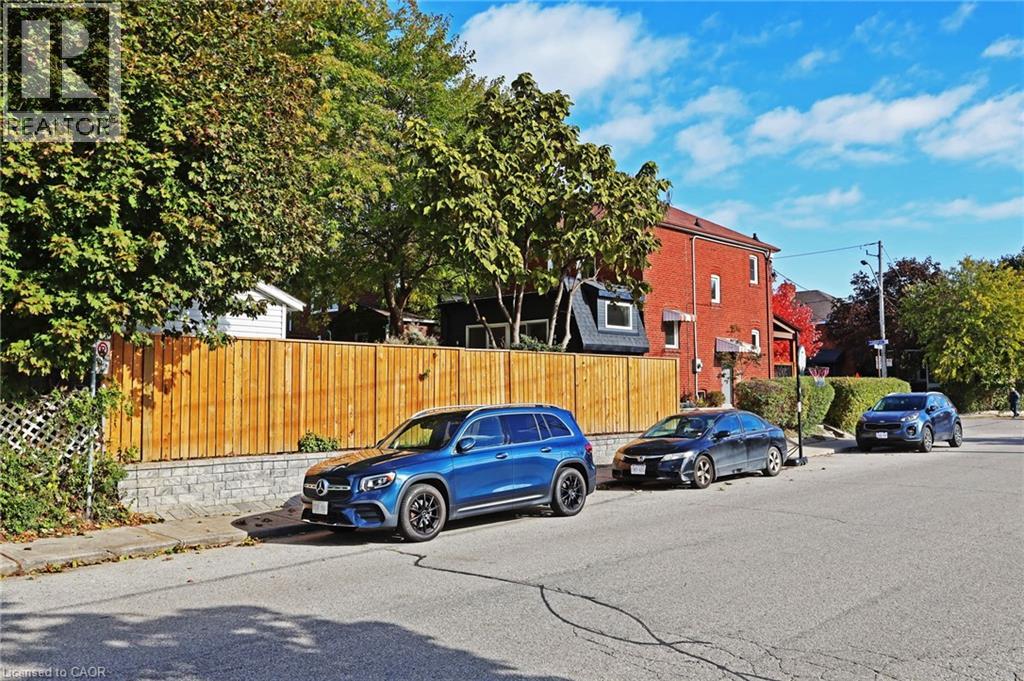 2 Lankin Boulevard, East York, Ontario  M4J 4W8 - Photo 44 - 40819638