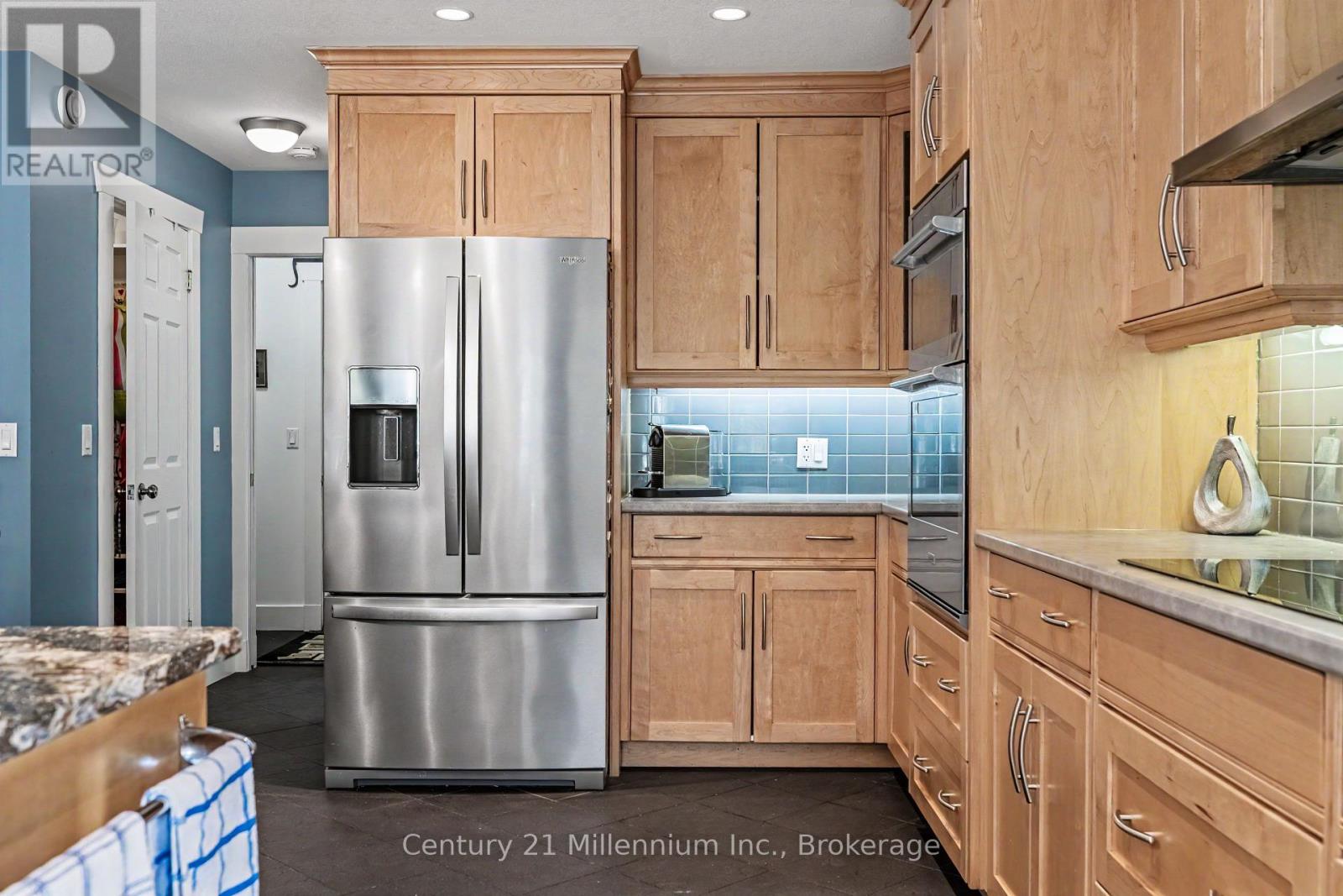 237 Summerhill Road, Saugeen Shores, Ontario  N0H 2L0 - Photo 16 - X13047192