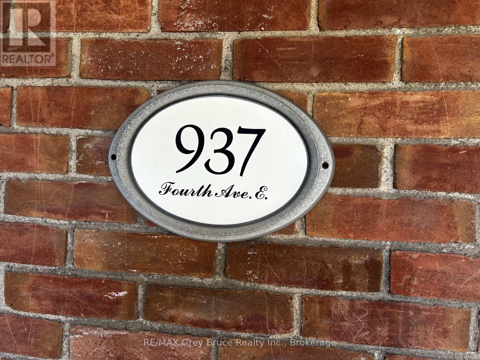 937 4th Avenue E, Owen Sound, Ontario  N4K 2N9 - Photo 3 - X13047208