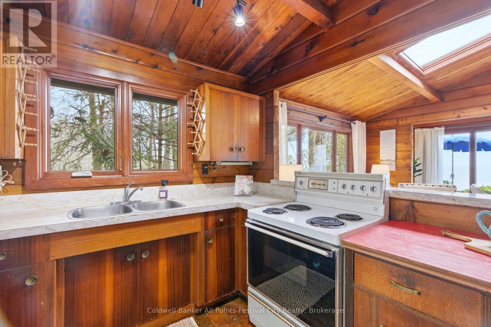 74515 Woodland Drive, Bluewater, Ontario  N0M 1G0 - Photo 7 - X13047252