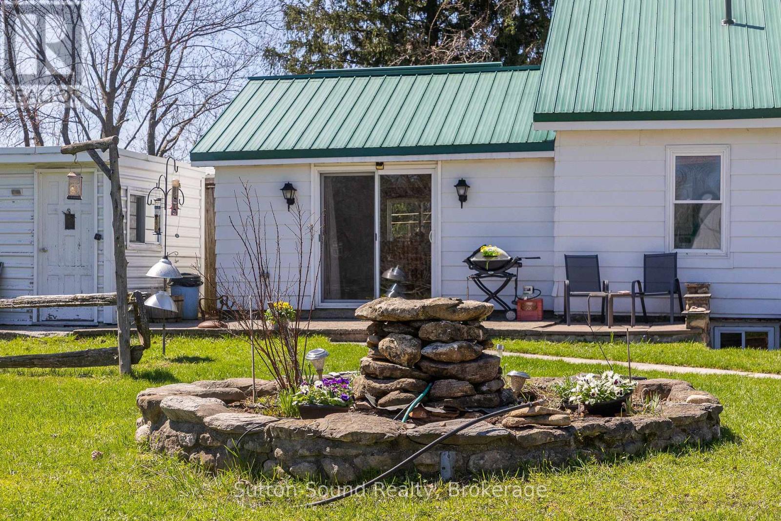 396669 2 Concession, Chatsworth, Ontario  N0H 1R0 - Photo 17 - X13047264