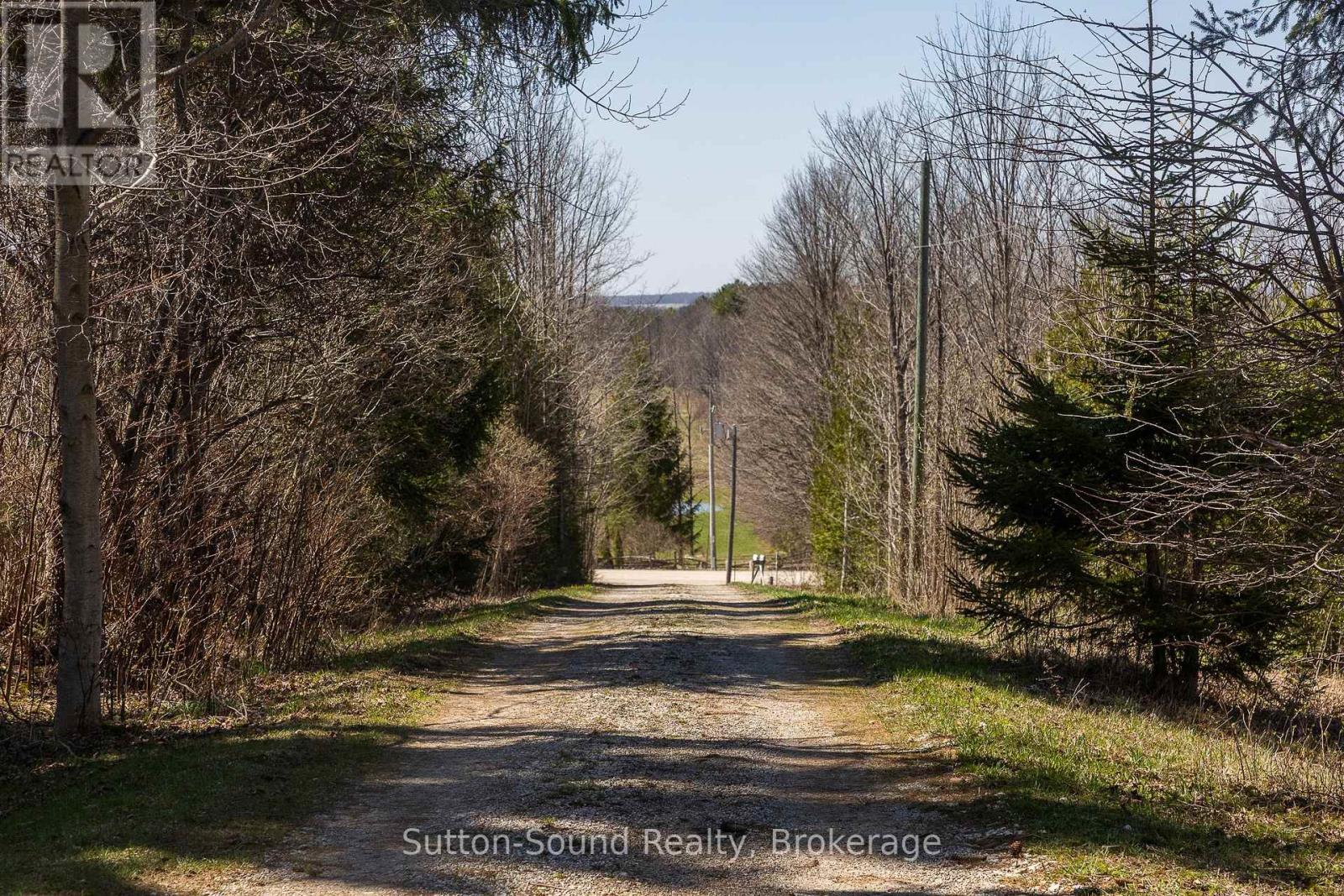 396669 2 Concession, Chatsworth, Ontario  N0H 1R0 - Photo 3 - X13047264