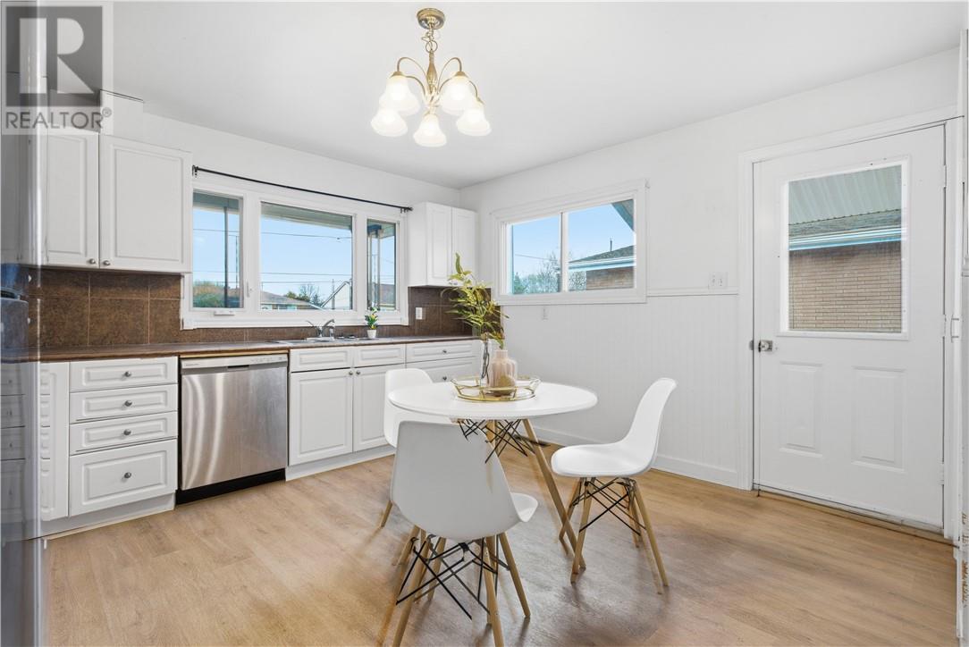 913 Miller Street, Greater Sudbury, Ontario  P3A 2W9 - Photo 4 - 2127291