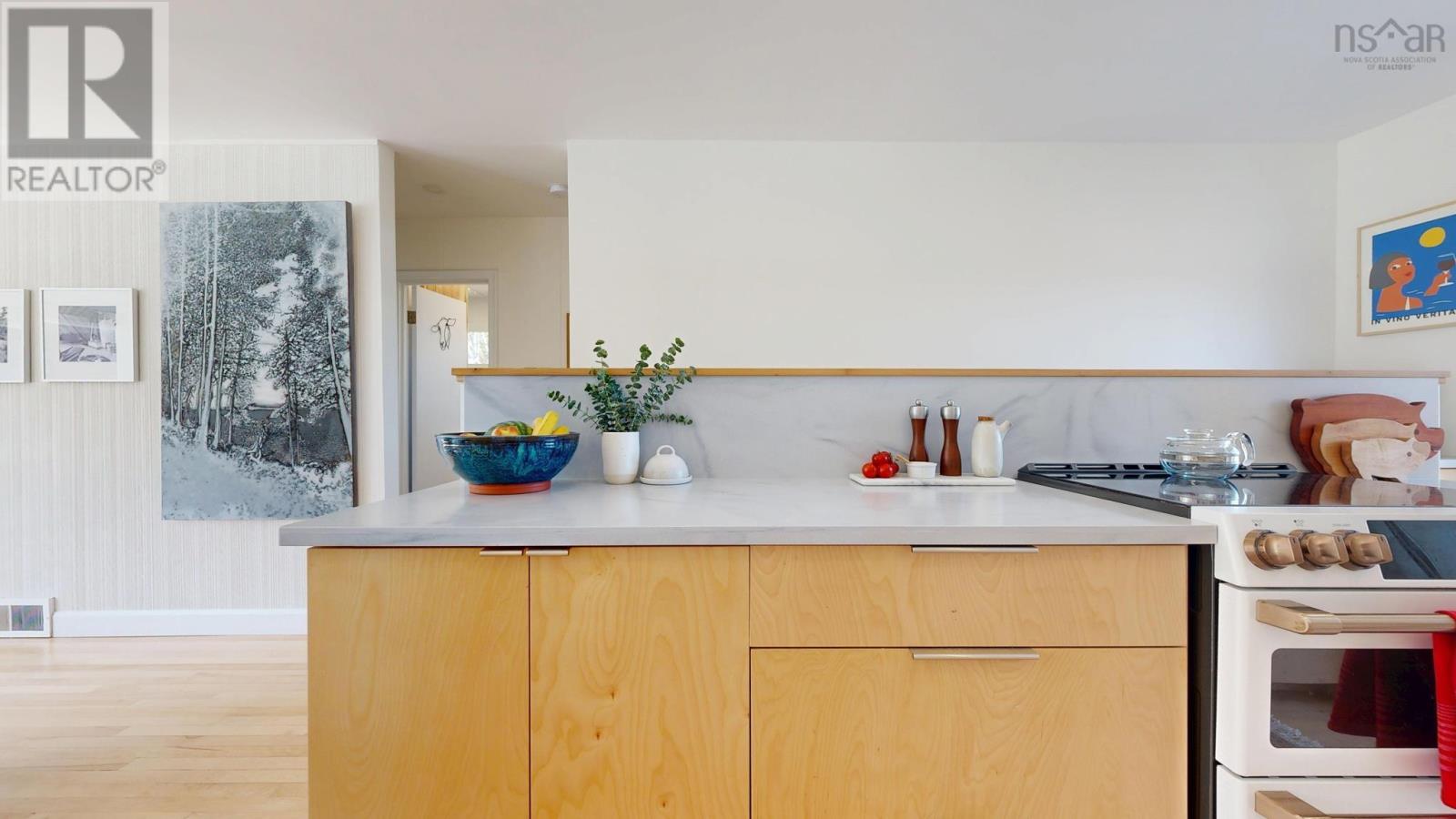 88 Hillcrest Street, Bridgewater, Nova Scotia  B4T 1T3 - Photo 17 - 202608188