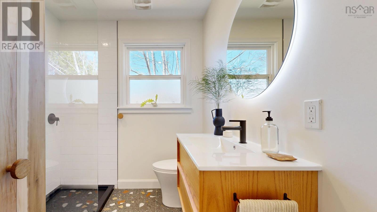 88 Hillcrest Street, Bridgewater, Nova Scotia  B4T 1T3 - Photo 20 - 202608188