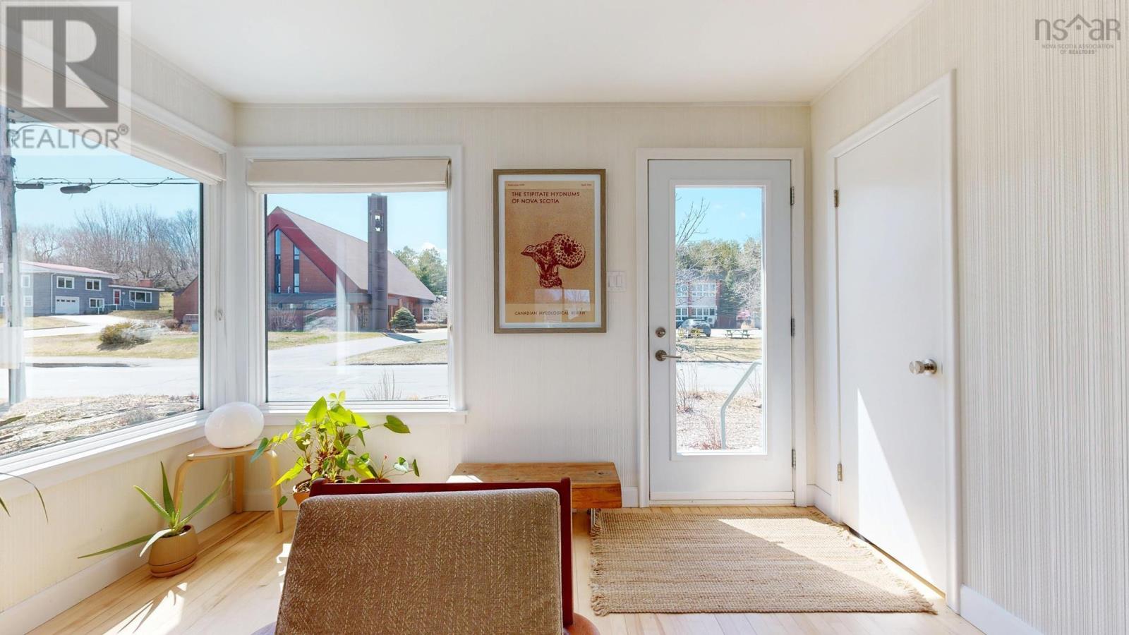 88 Hillcrest Street, Bridgewater, Nova Scotia  B4T 1T3 - Photo 6 - 202608188