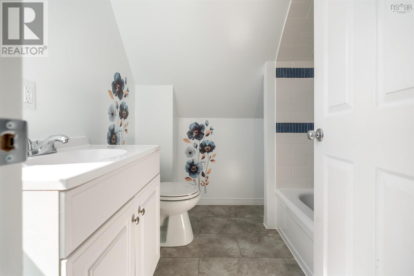 2482 Athol Road, Springhill, Nova Scotia  B0M 1X0 - Photo 32 - 202608281