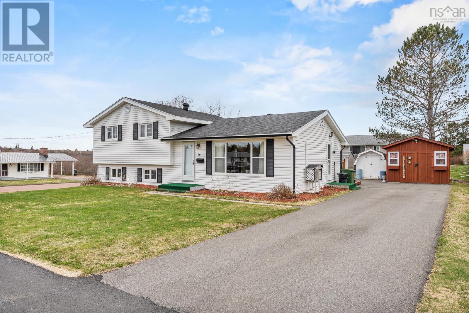 16 Thompson Drive, Bible Hill, Nova Scotia
