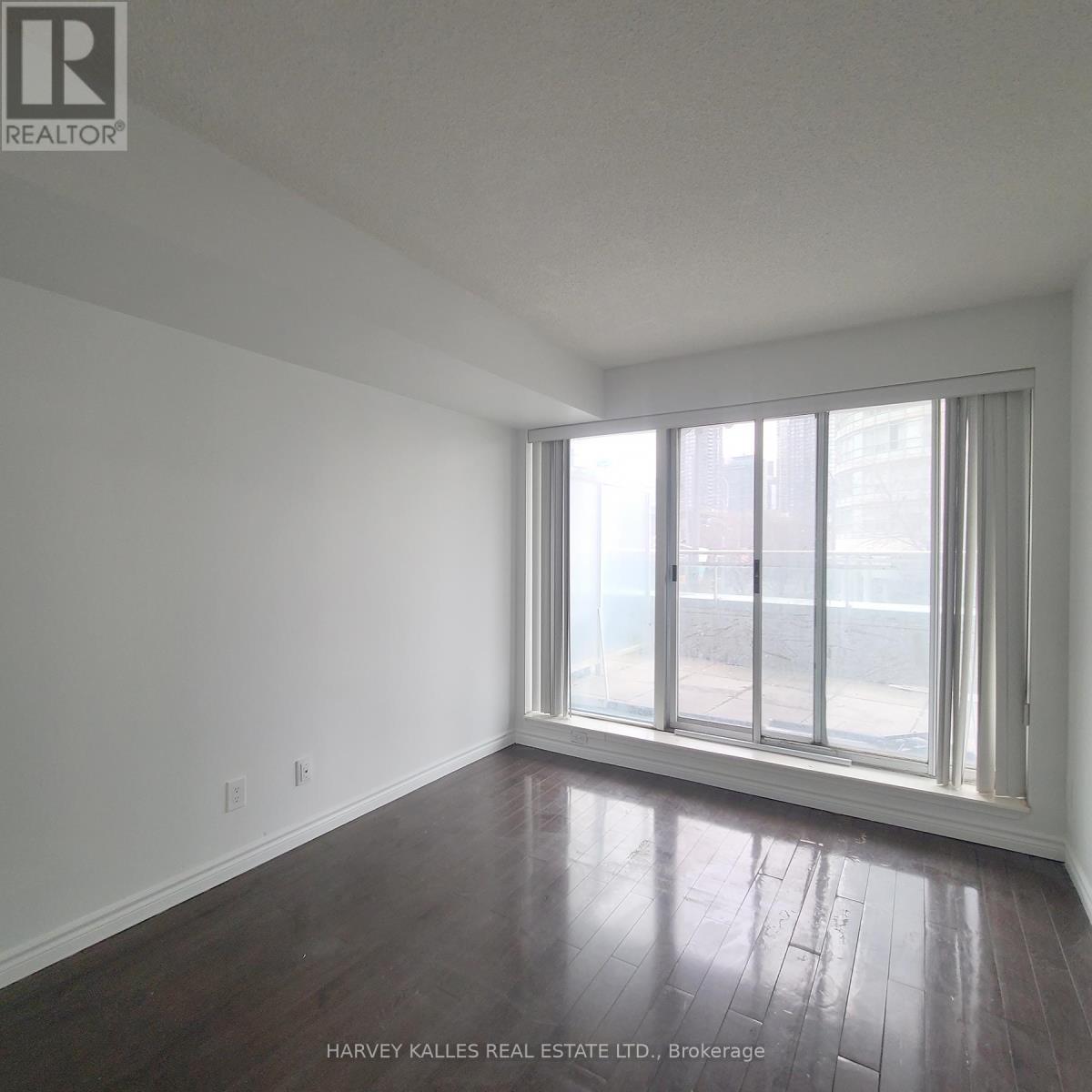 206 - 600 Queens Quay, Toronto, Ontario  M5V 3M3 - Photo 12 - C13047198