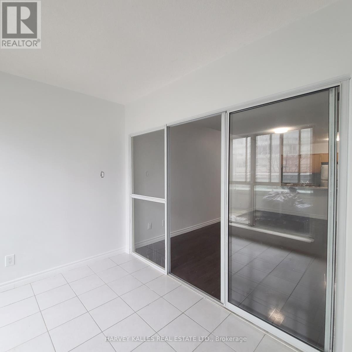 206 - 600 Queens Quay, Toronto, Ontario  M5V 3M3 - Photo 18 - C13047198