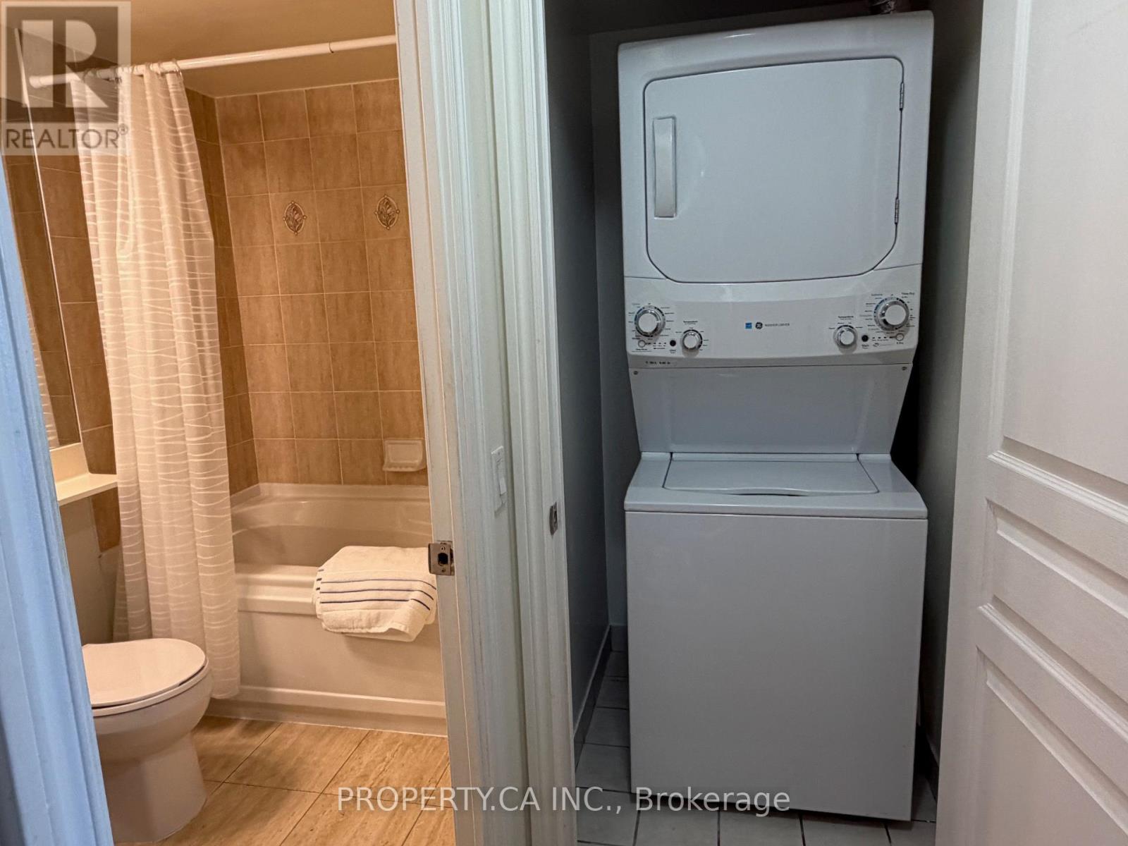 1614 - 5 Northtown Way, Toronto, Ontario  M2N 7A1 - Photo 11 - C13047240