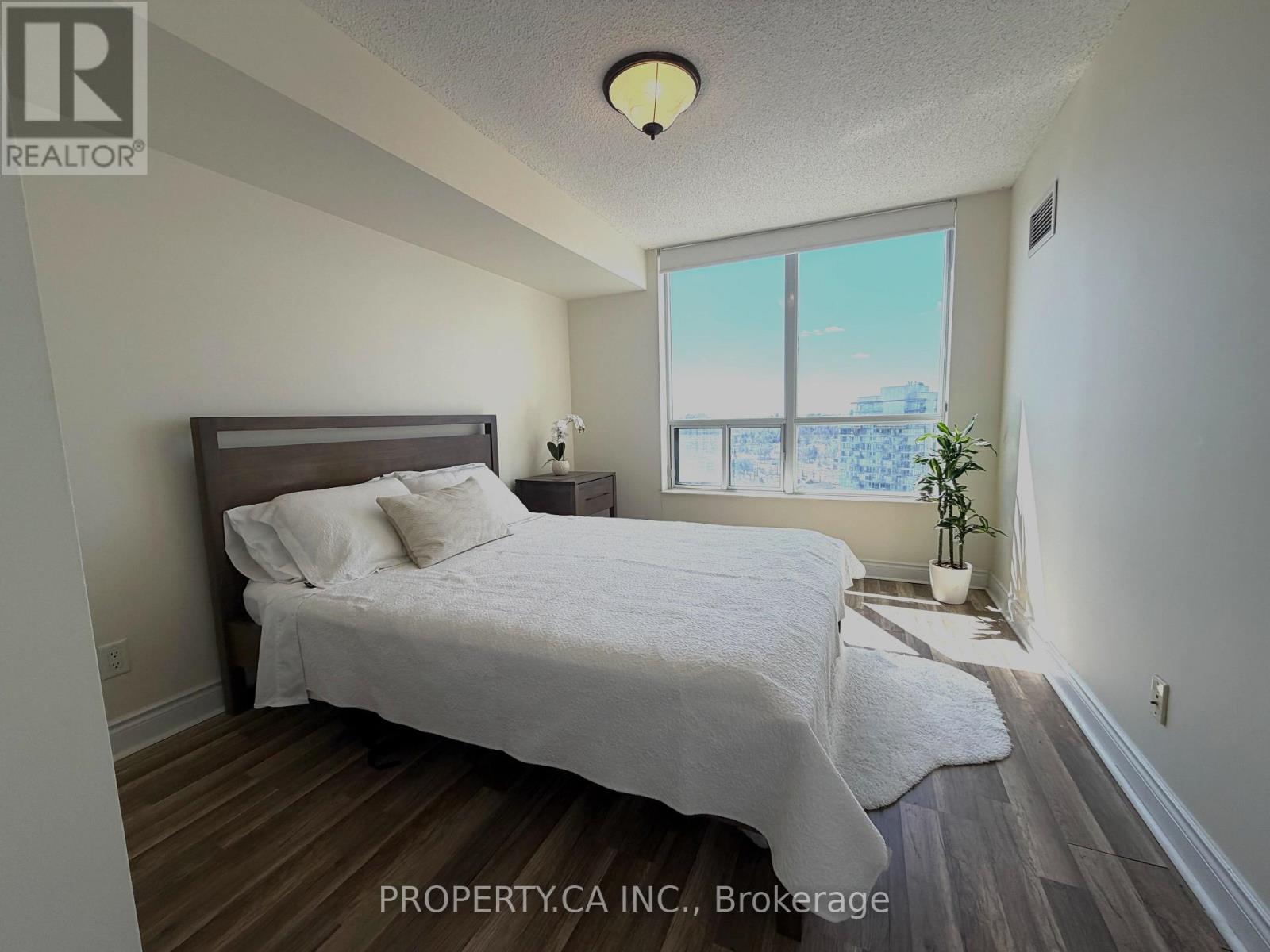 1614 - 5 Northtown Way, Toronto, Ontario  M2N 7A1 - Photo 2 - C13047240