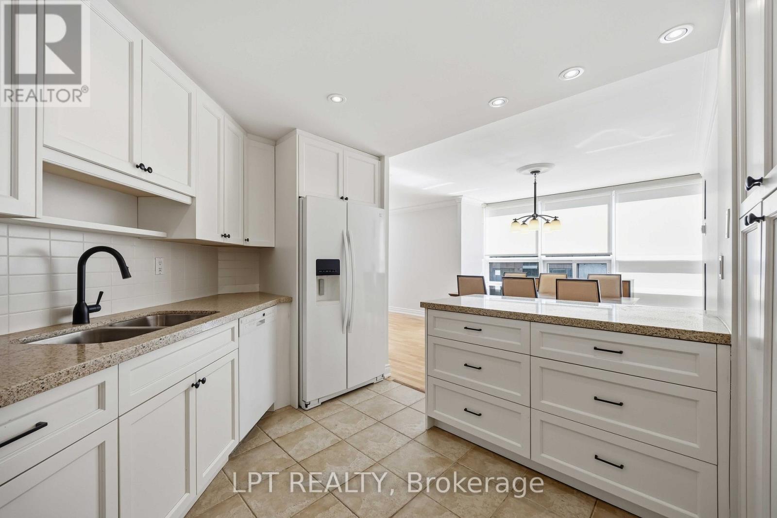 1806 - 131 Beecroft Road, Toronto, Ontario  M2N 6G9 - Photo 13 - C13047248