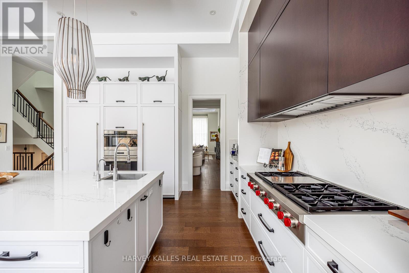 264 Cortleigh Boulevard, Toronto, Ontario  M5N 1P7 - Photo 11 - C13047258