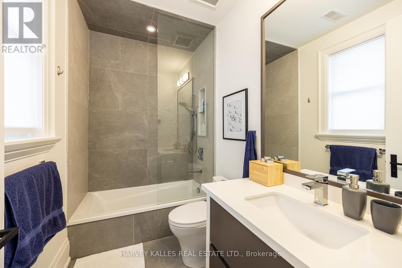 264 Cortleigh Boulevard, Toronto, Ontario  M5N 1P7 - Photo 33 - C13047258