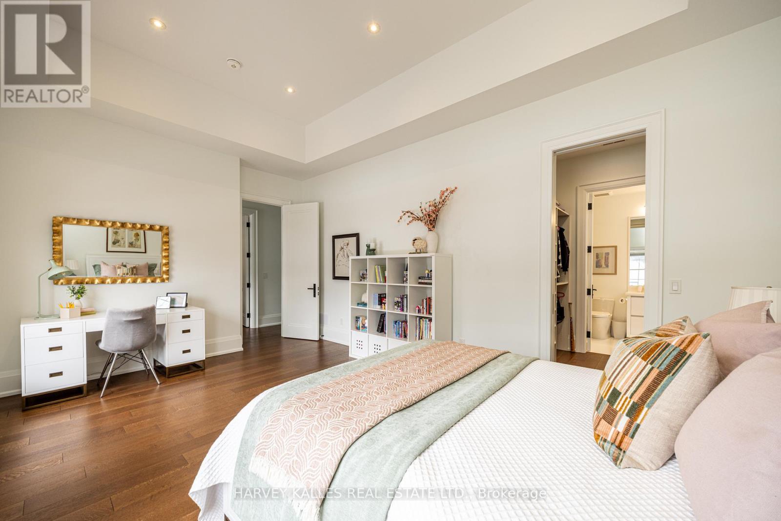 264 Cortleigh Boulevard, Toronto, Ontario  M5N 1P7 - Photo 36 - C13047258