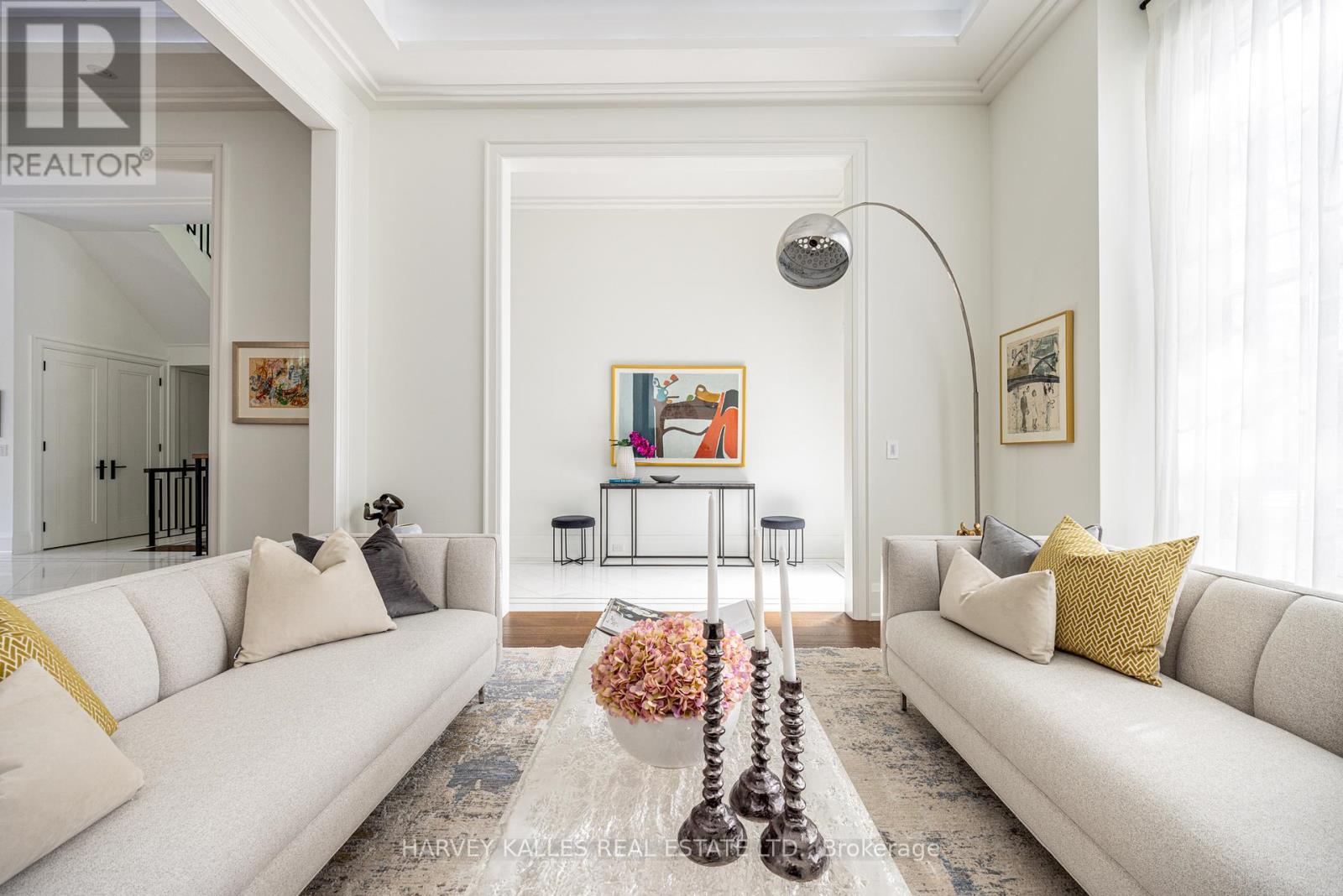 264 Cortleigh Boulevard, Toronto, Ontario  M5N 1P7 - Photo 4 - C13047258