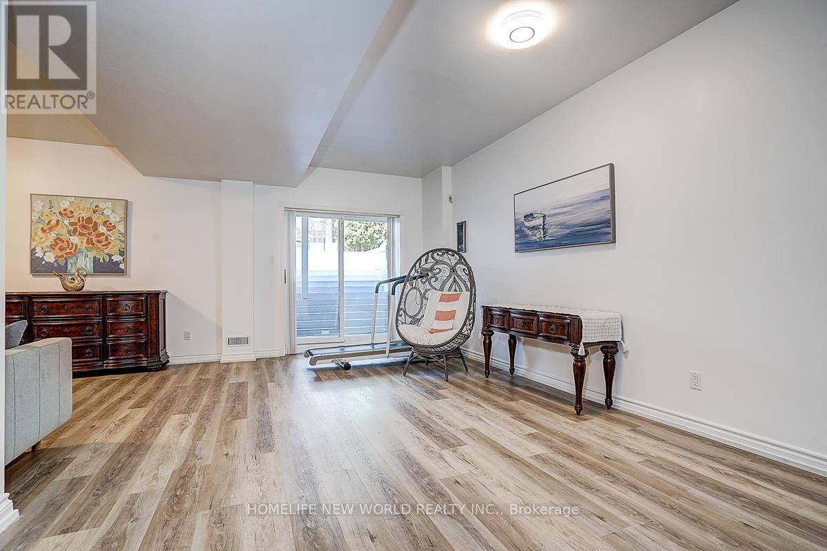 594 Woburn Avenue, Toronto, Ontario  M5M 1L9 - Photo 30 - C13047310