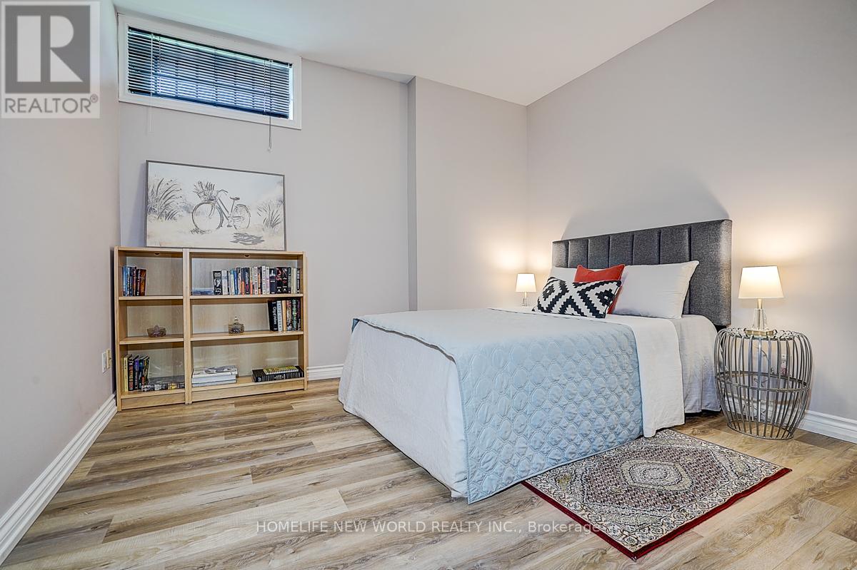 594 Woburn Avenue, Toronto, Ontario  M5M 1L9 - Photo 32 - C13047310