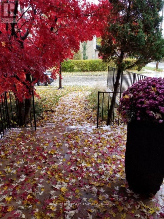 594 Woburn Avenue, Toronto, Ontario  M5M 1L9 - Photo 5 - C13047310