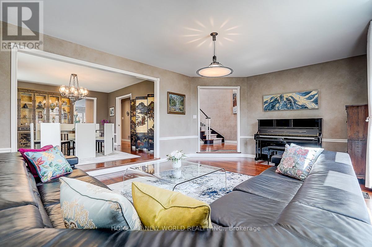 594 Woburn Avenue, Toronto, Ontario  M5M 1L9 - Photo 9 - C13047310