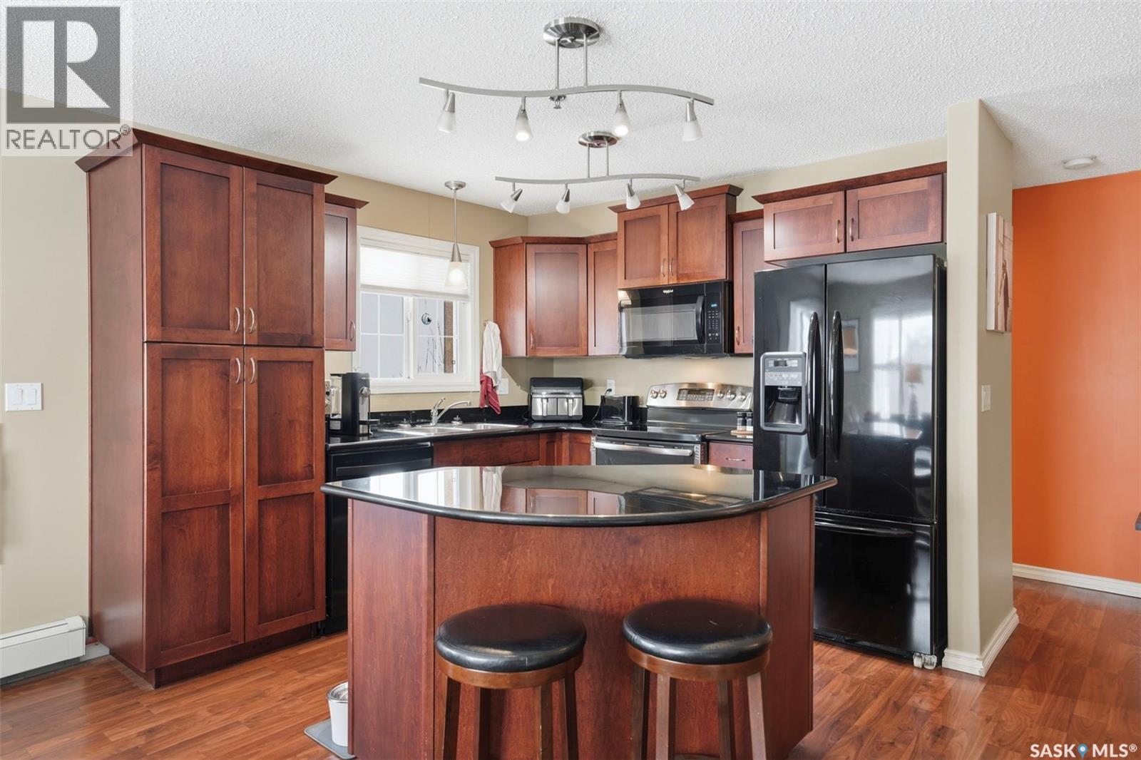 A206 103 Wellman Crescent, Saskatoon, Saskatchewan  S7T 0C1 - Photo 3 - SK033876