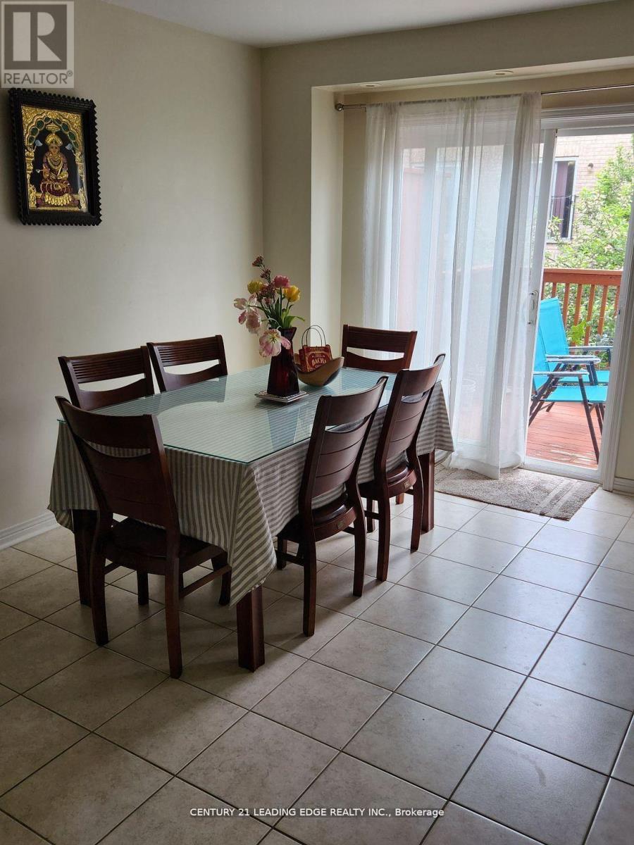 21 Oates Drive, Toronto, Ontario  M1L 0A9 - Photo 7 - E13047226