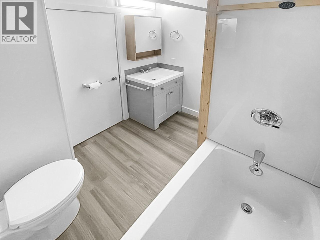 40 Little Van Horne Street, Cranbrook, British Columbia  V1C 1Z9 - Photo 8 - 10384873