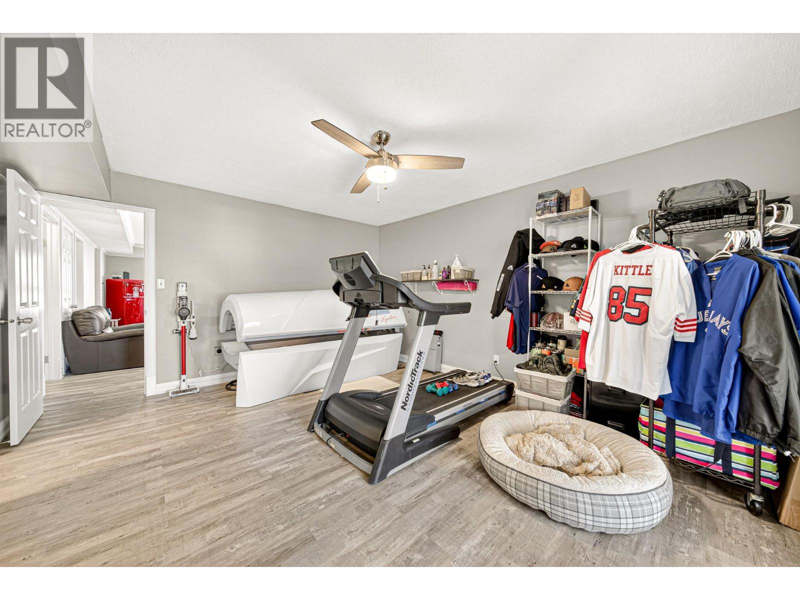 6 & 7 Clearwater Place, Elkford, British Columbia  V0B 1H0 - Photo 41 - 10384456