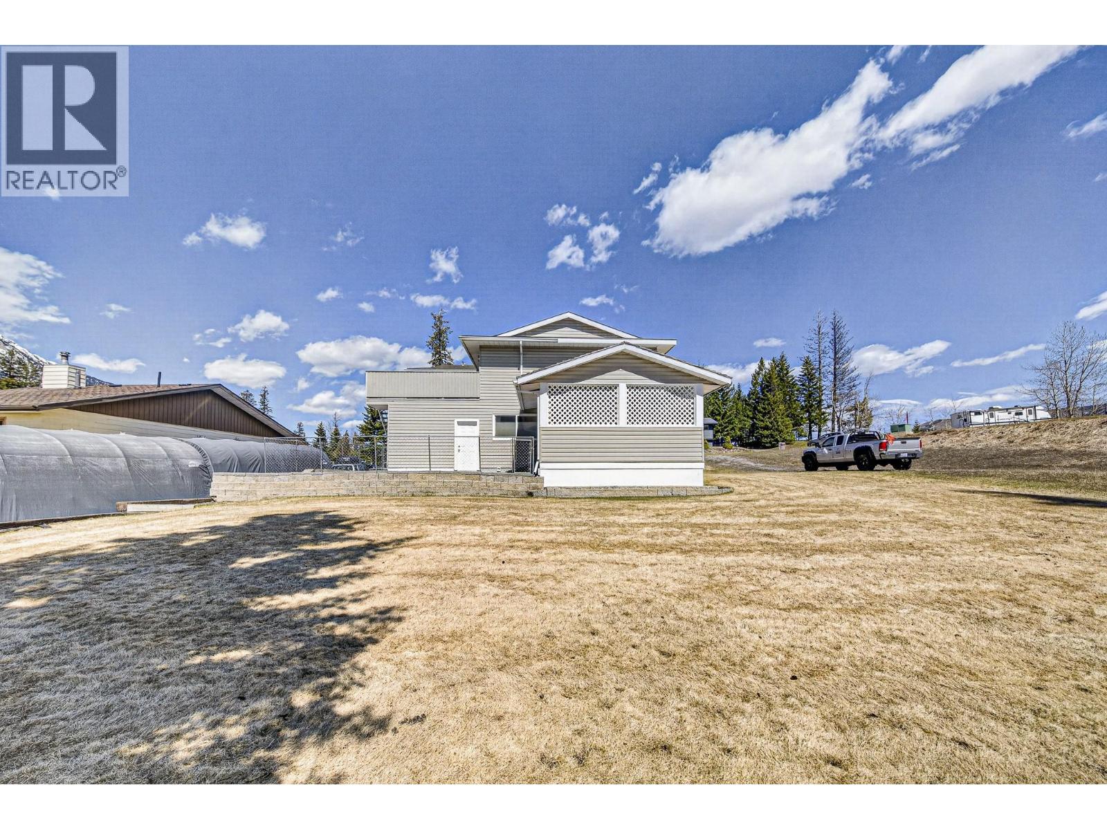 6 & 7 Clearwater Place, Elkford, British Columbia  V0B 1H0 - Photo 53 - 10384456