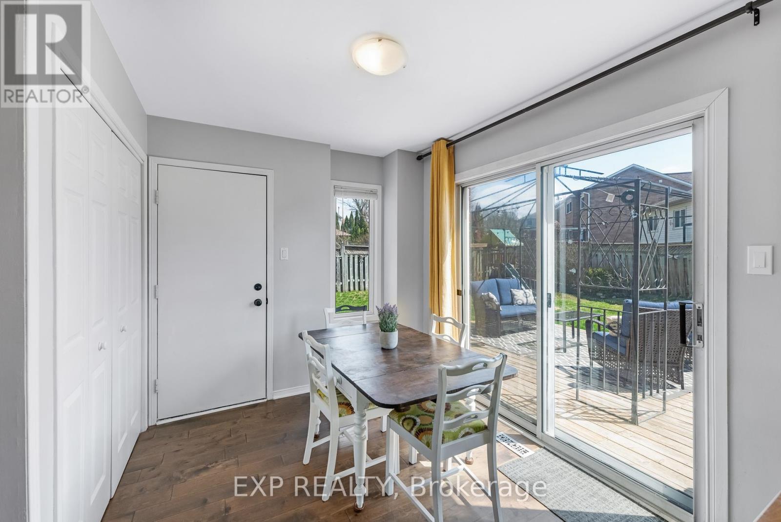 11 Kingsgate Crescent, East Gwillimbury (Mt Albert), Ontario  L0G 1M0 - Photo 10 - N13047238