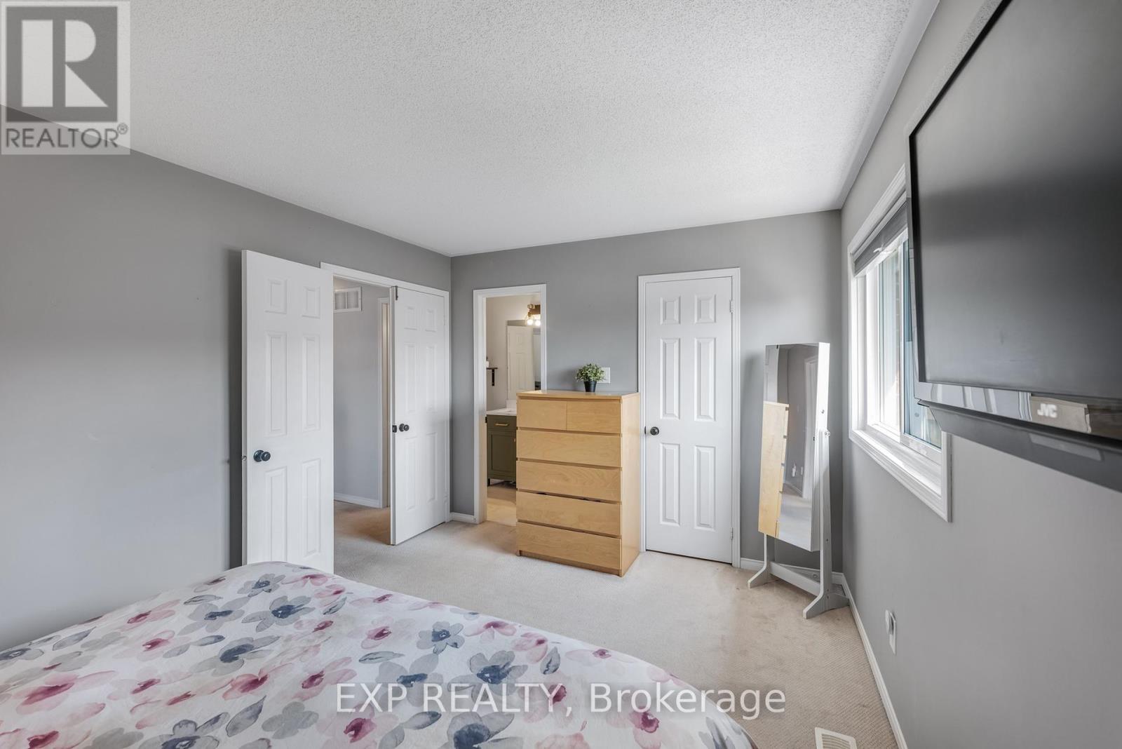 11 Kingsgate Crescent, East Gwillimbury (Mt Albert), Ontario  L0G 1M0 - Photo 16 - N13047238