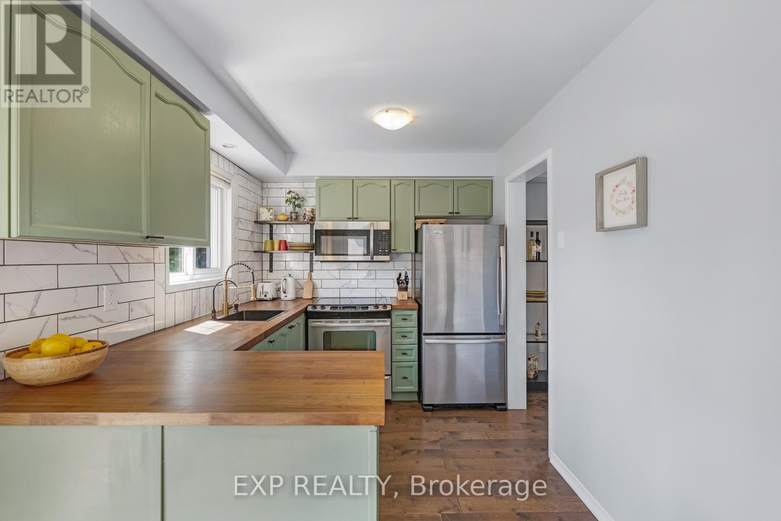 11 Kingsgate Crescent, East Gwillimbury (Mt Albert), Ontario  L0G 1M0 - Photo 9 - N13047238